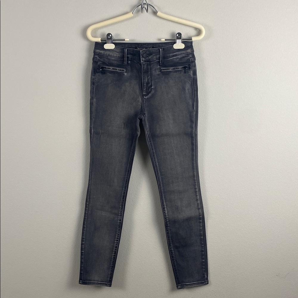 Abercrombie & Fitch Signature Collection Super Skinny Ankle Stretch Denim Jean